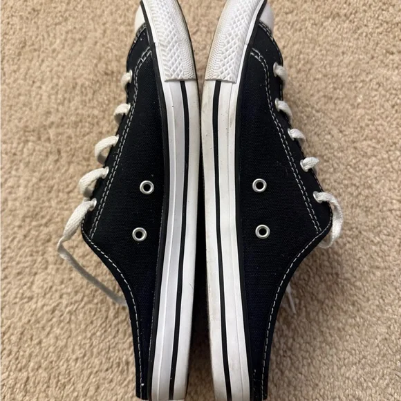 Converse Chuck Taylor Dainty Mule Slip on, size 7.5 - Picture 4 of 7